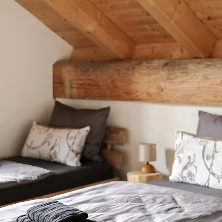 Wunderschoenes Blockhaus Direkt Am Fuer 10 Pax *