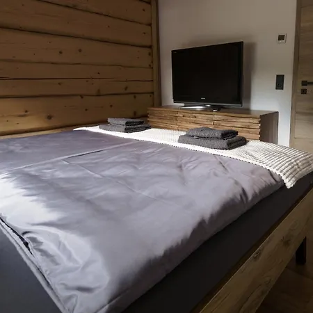 Wunderschoenes Blockhaus Direkt Am Fuer 10 Pax * Grobern